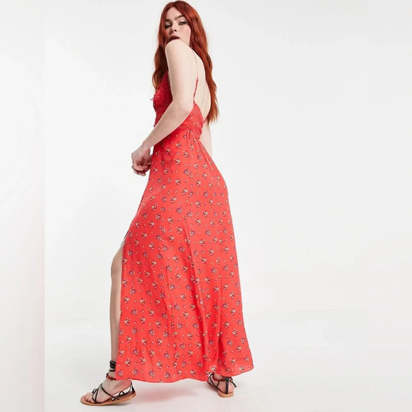 INTIMATELY by FREE PEOPLE Out and About Maxi Slip in Red Combo - Picture 4 of 10